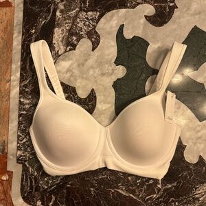 New with tags LeMystere adjustable back bra 32DD/E